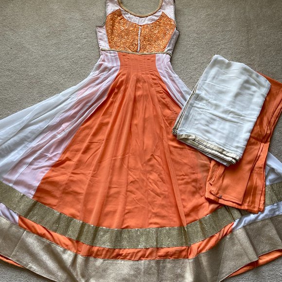 [NEW] Indian Pakistani Anarkali Gown Salwar Ethnic Suit Gold and Coral XS - Picture 1 of 11